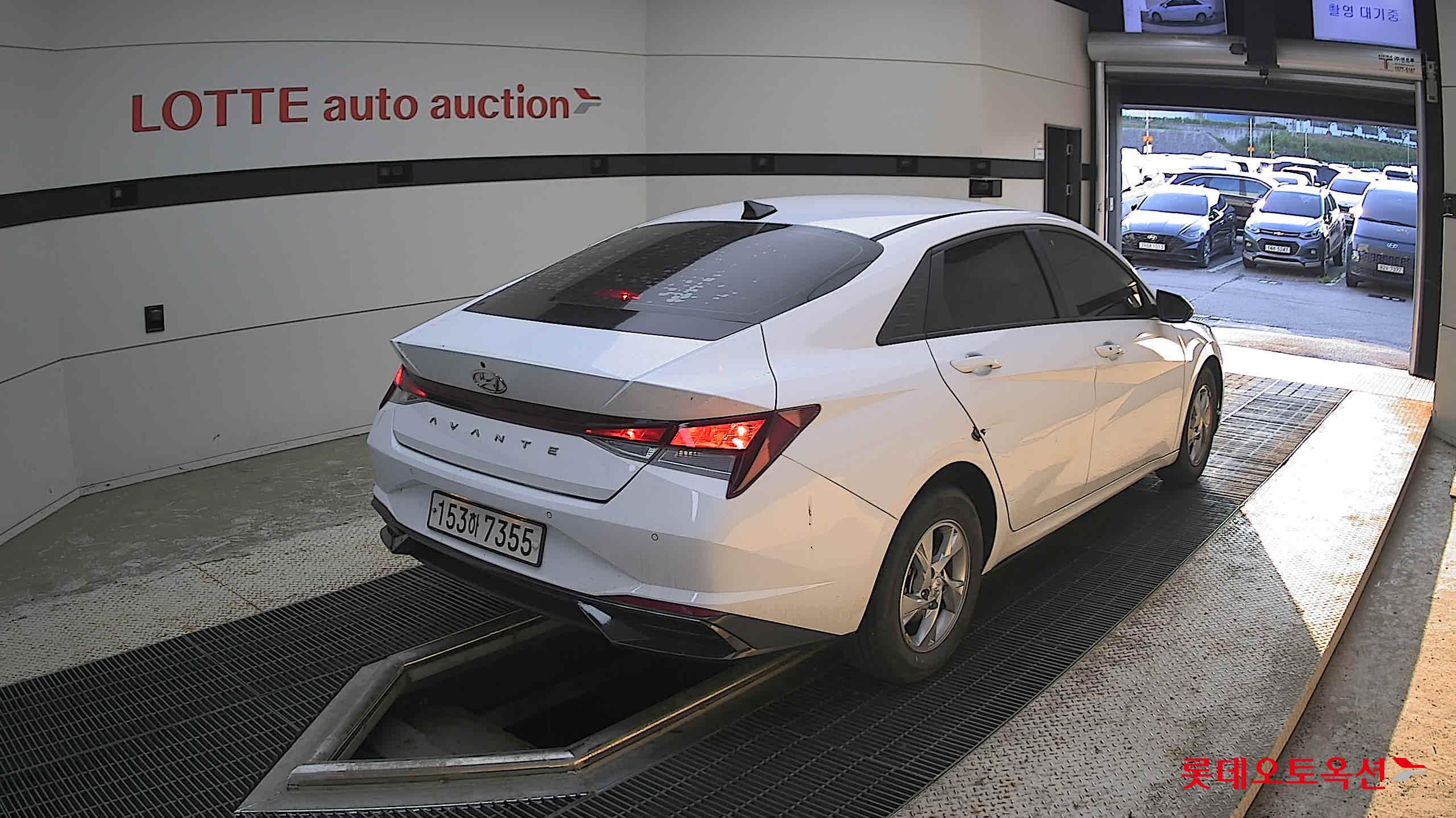 2021 - hyundai avante