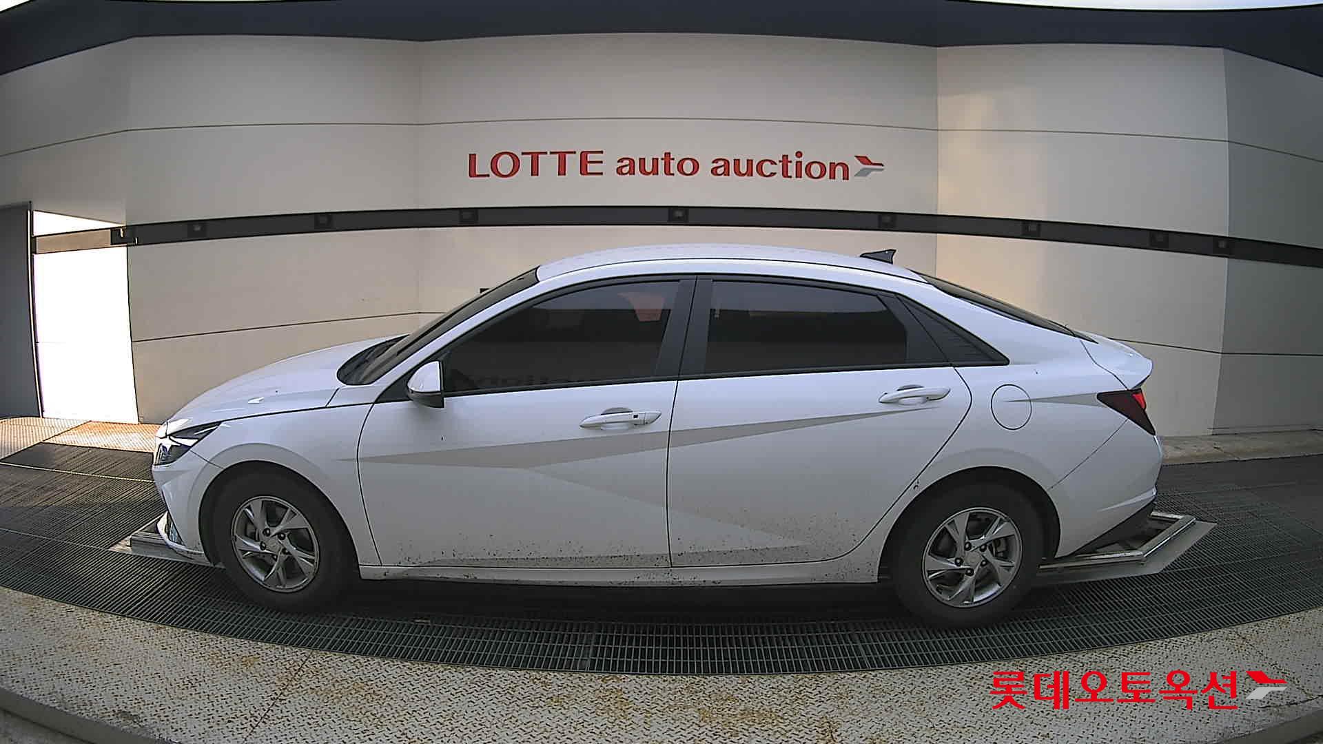 2021 - hyundai avante