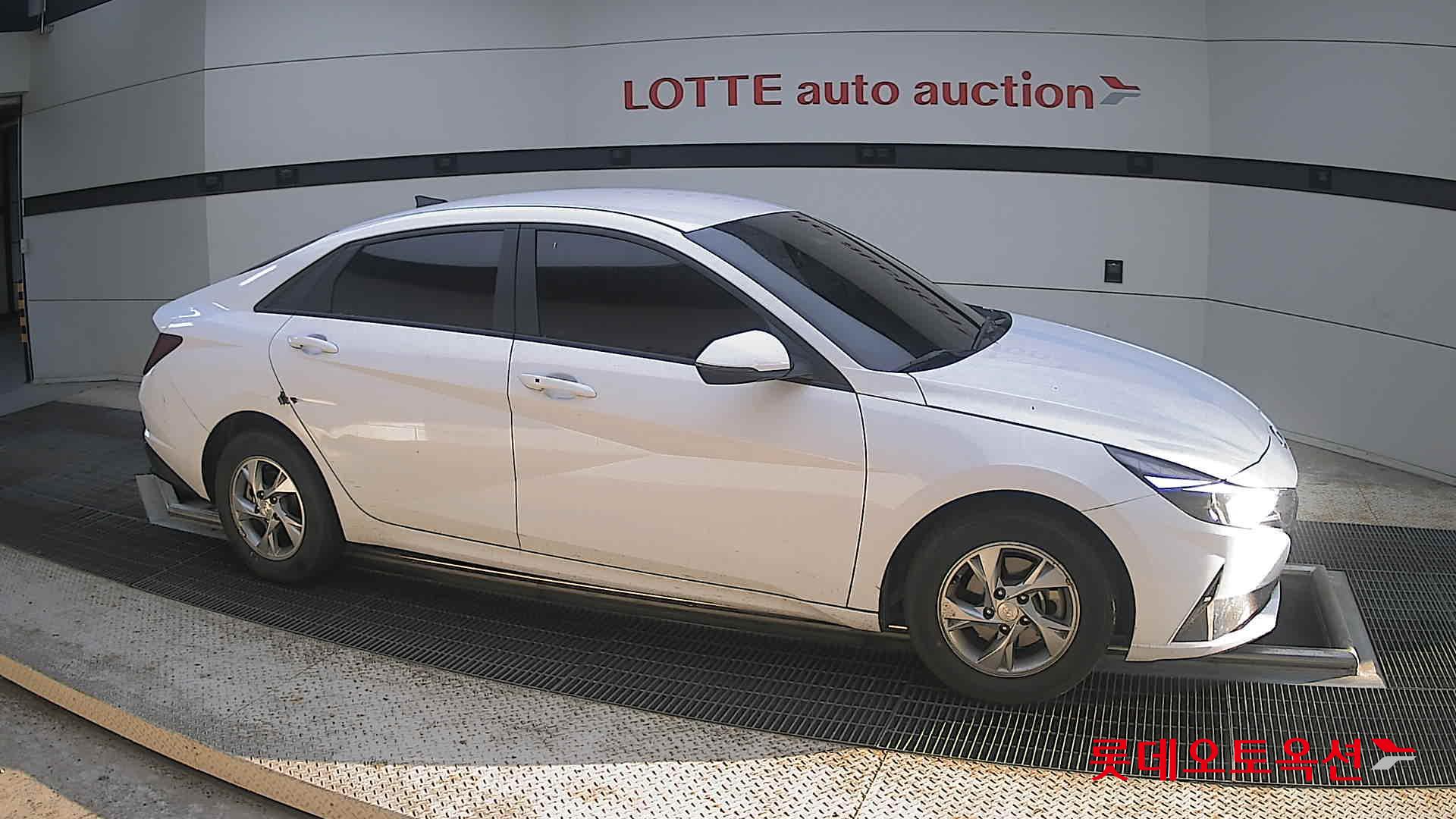 2021 - hyundai avante
