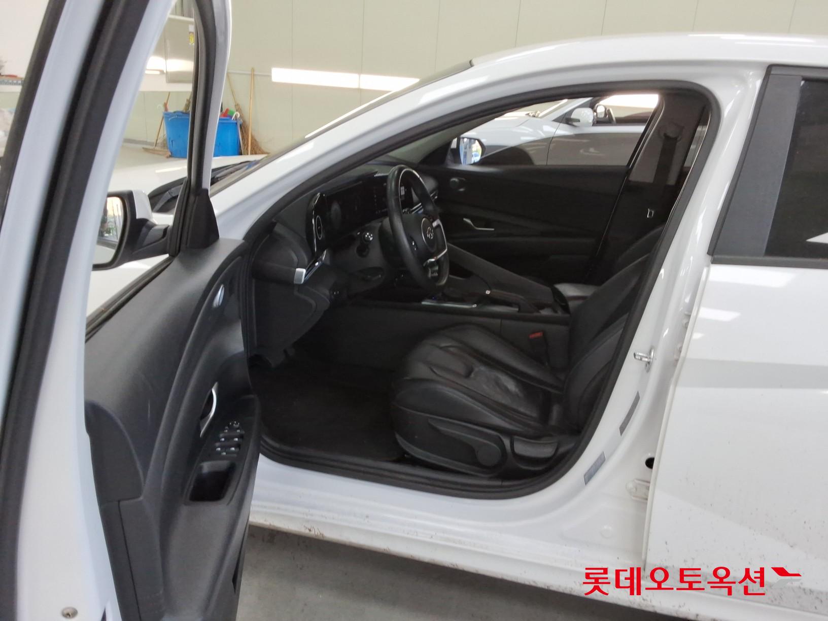 2021 - hyundai avante