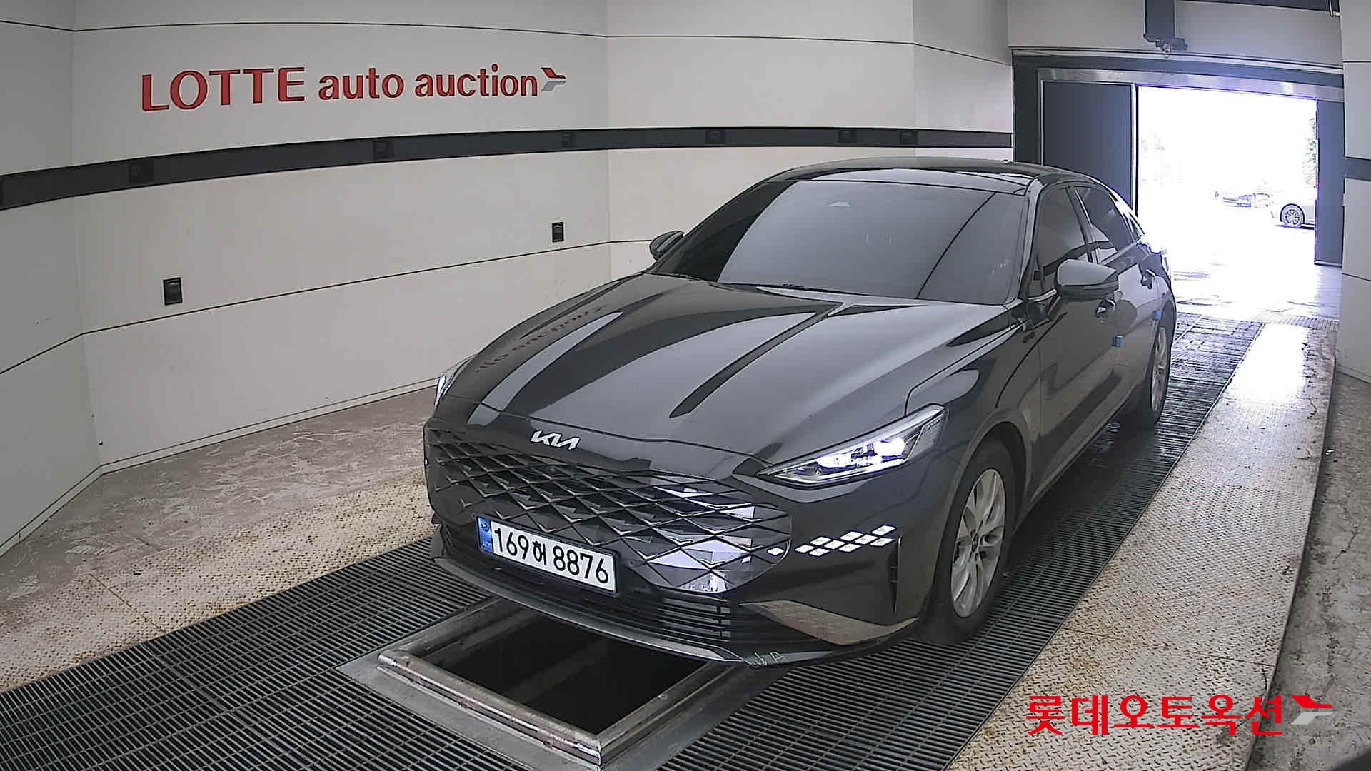 2023 - kia k8