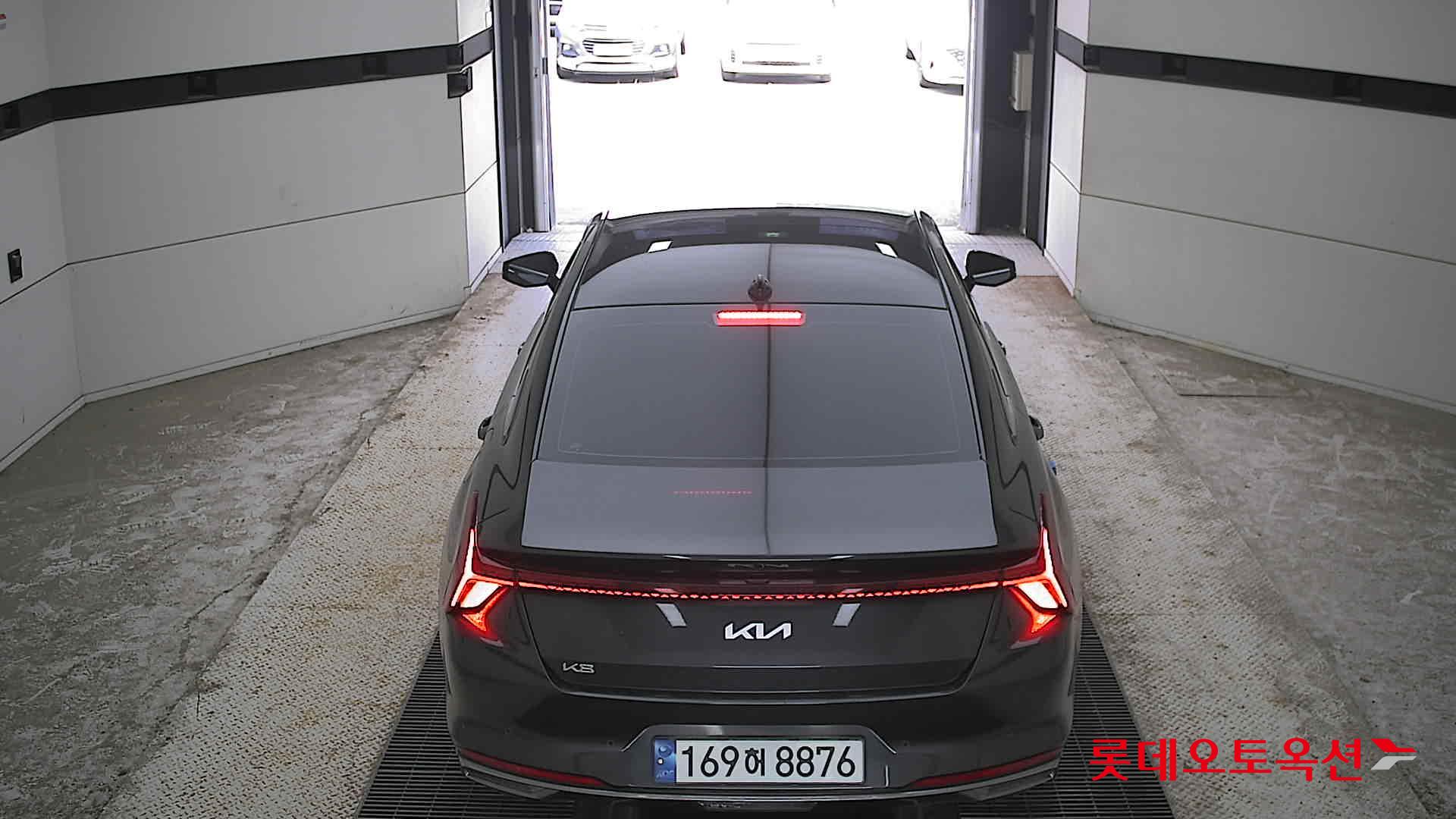2023 - kia k8