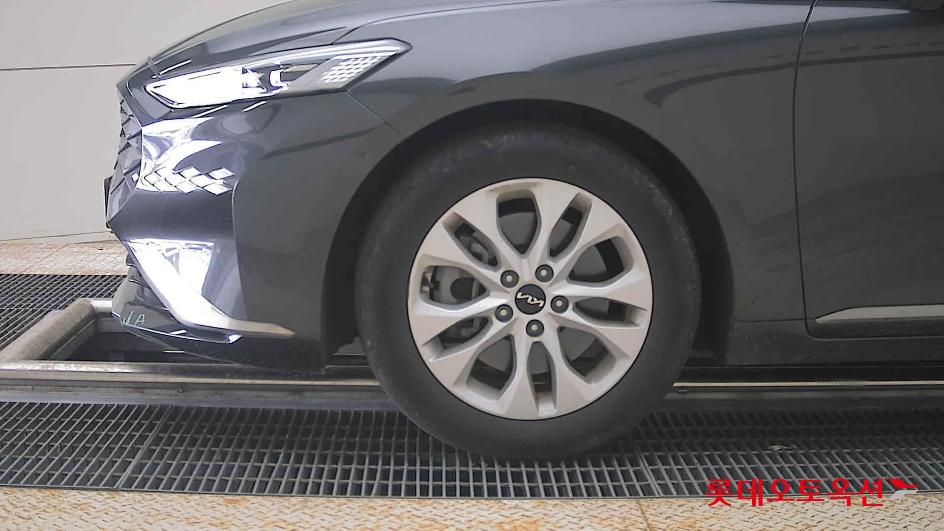 2023 - kia k8