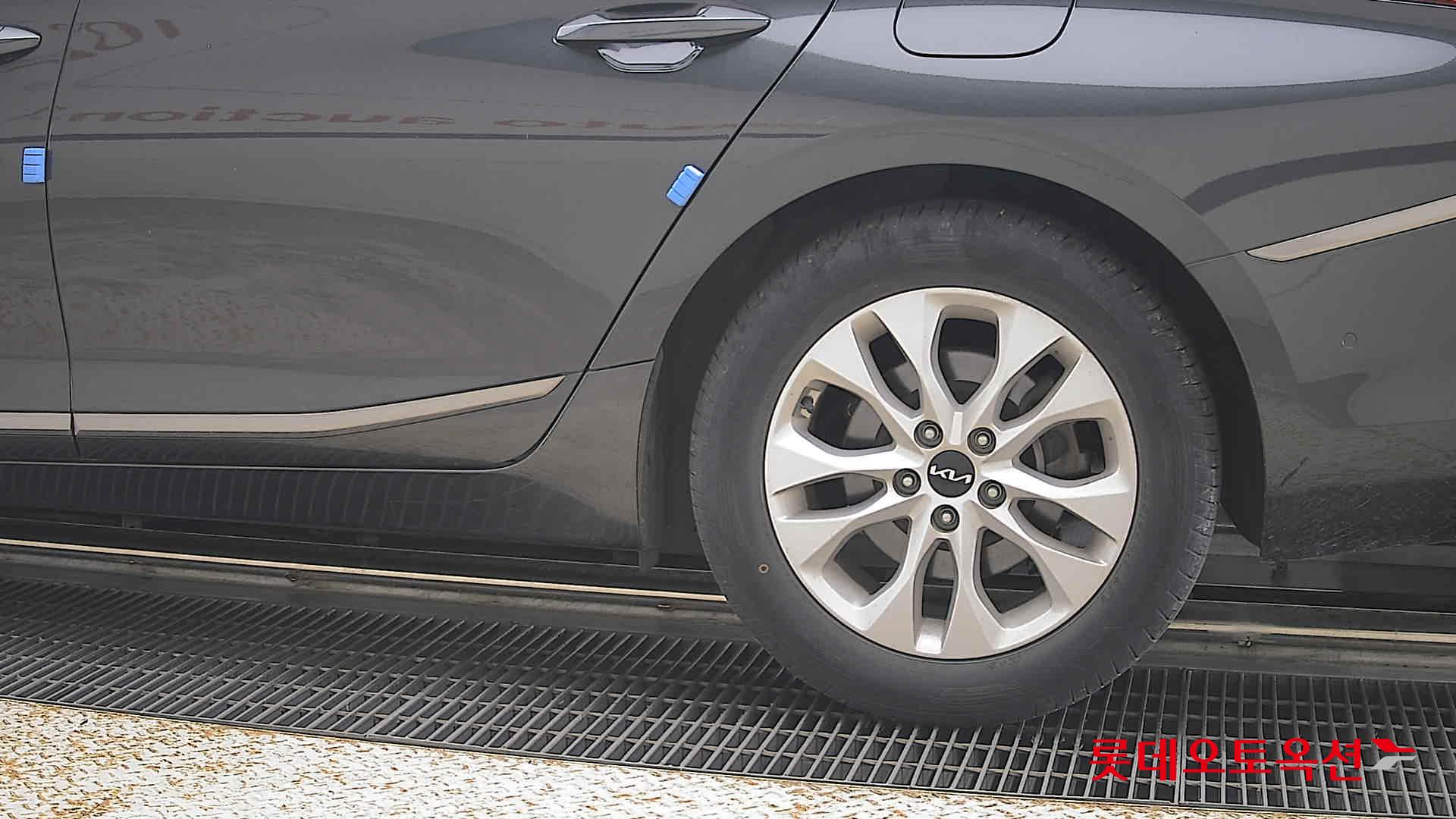 2023 - kia k8