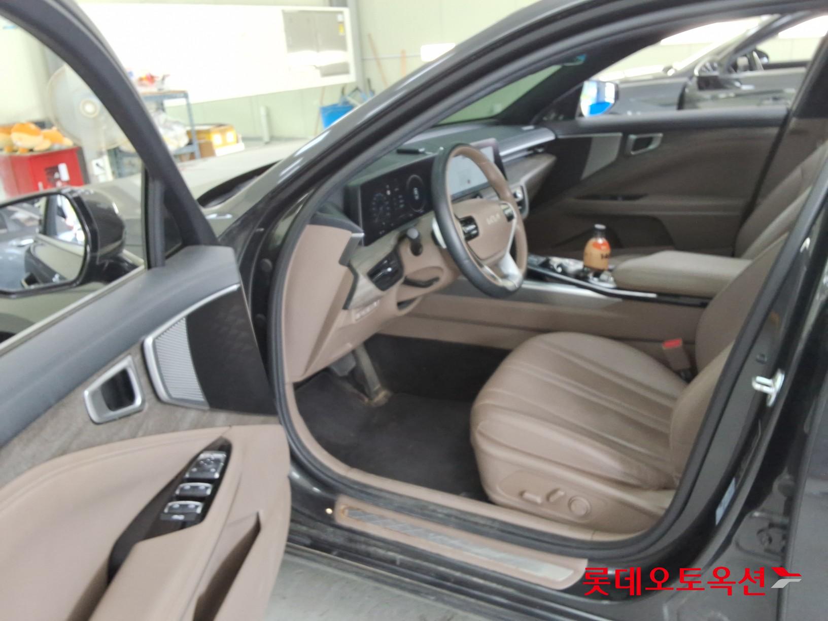 2023 - kia k8