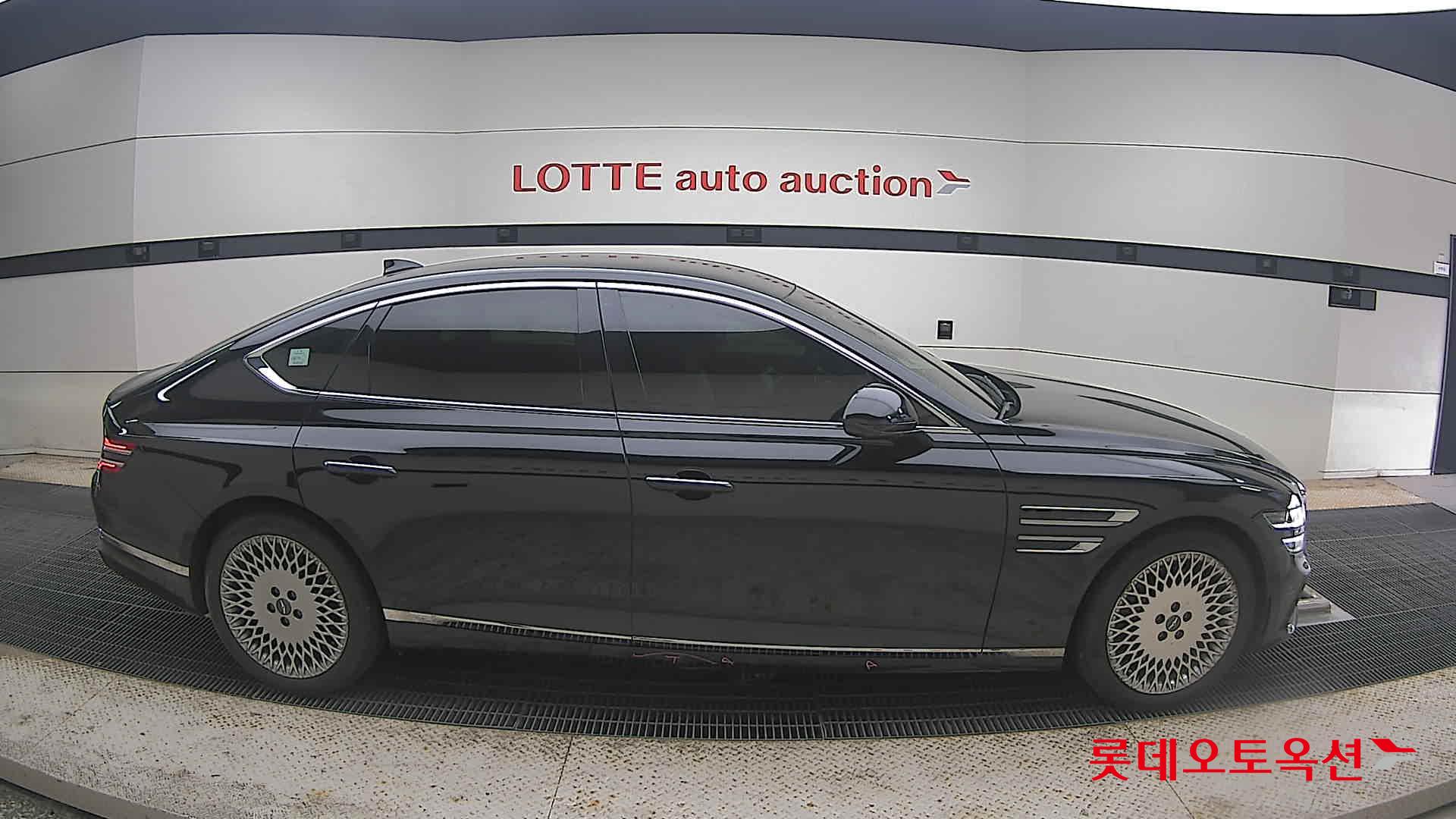 2022 - genesis g80