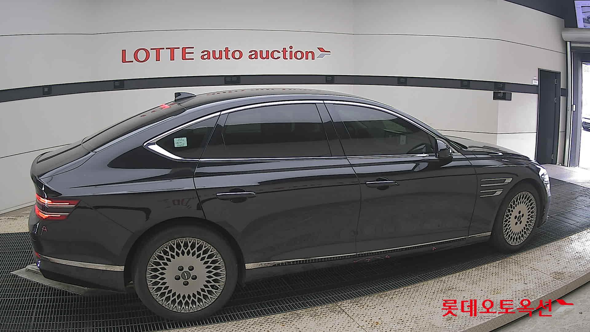 2022 - genesis g80