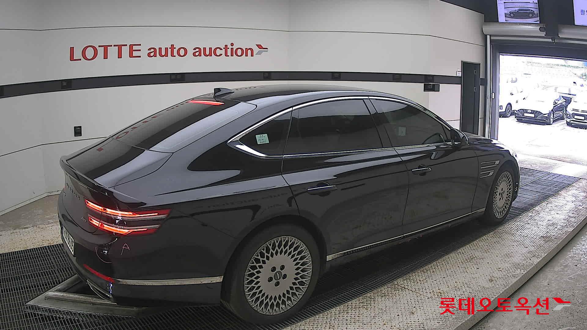 2022 - genesis g80