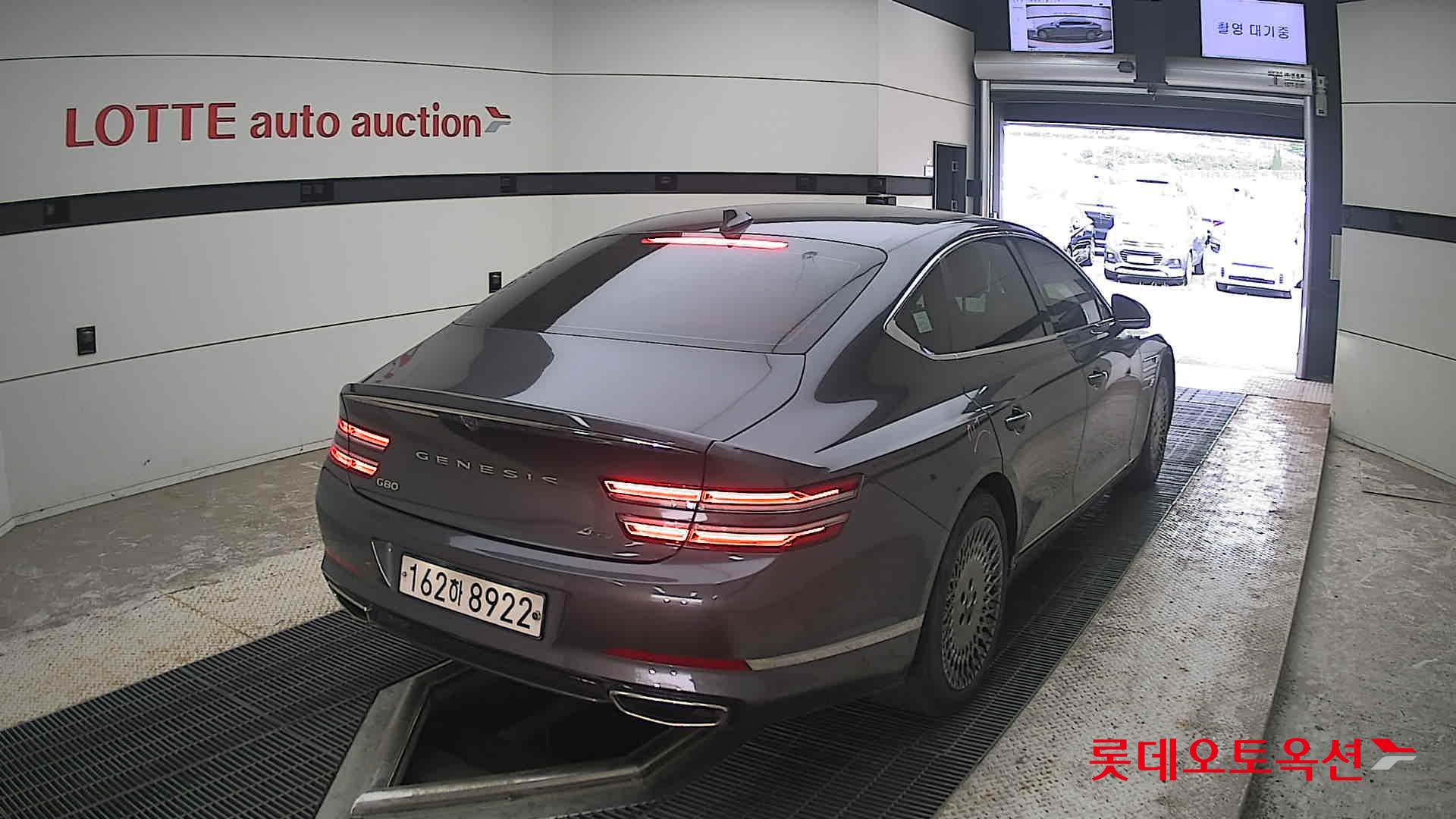 2021 - genesis g80