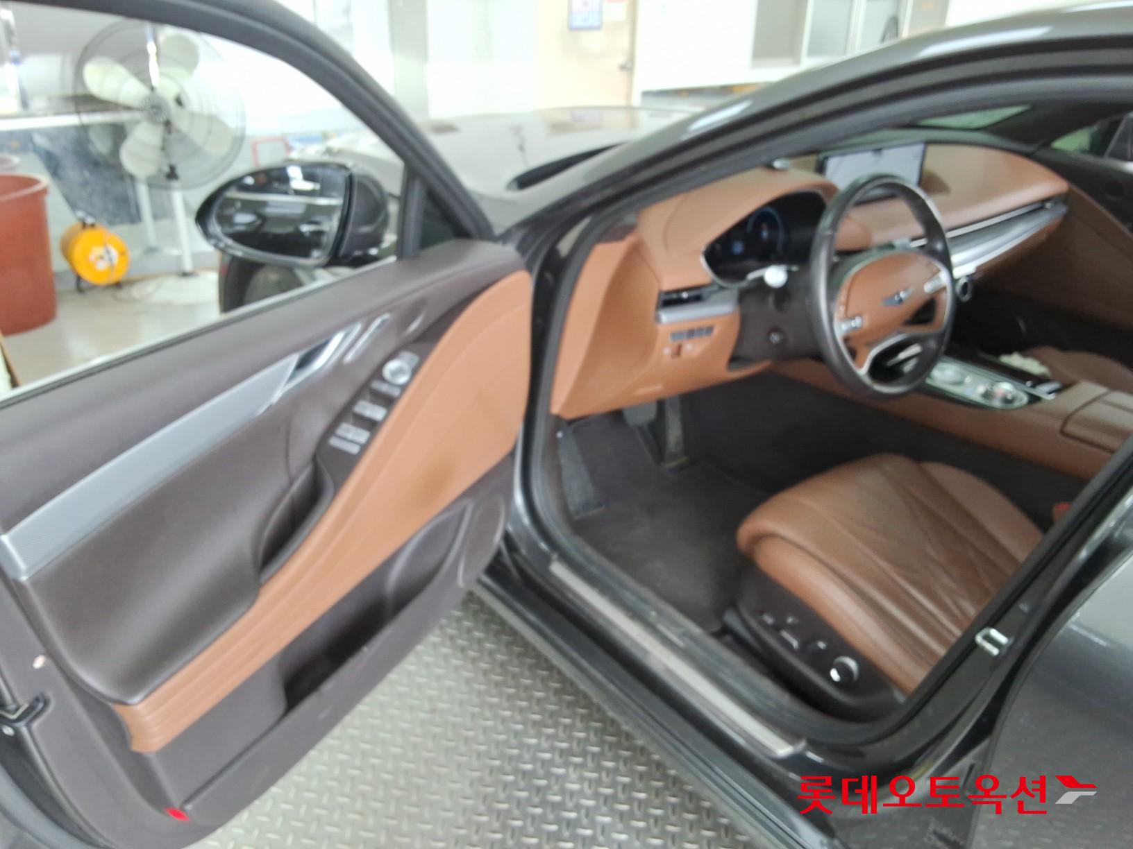 2021 - genesis g80