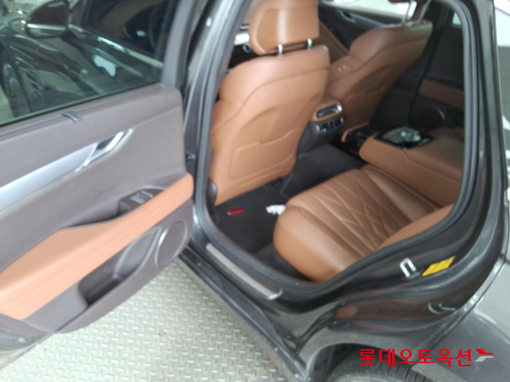 2021 - genesis g80