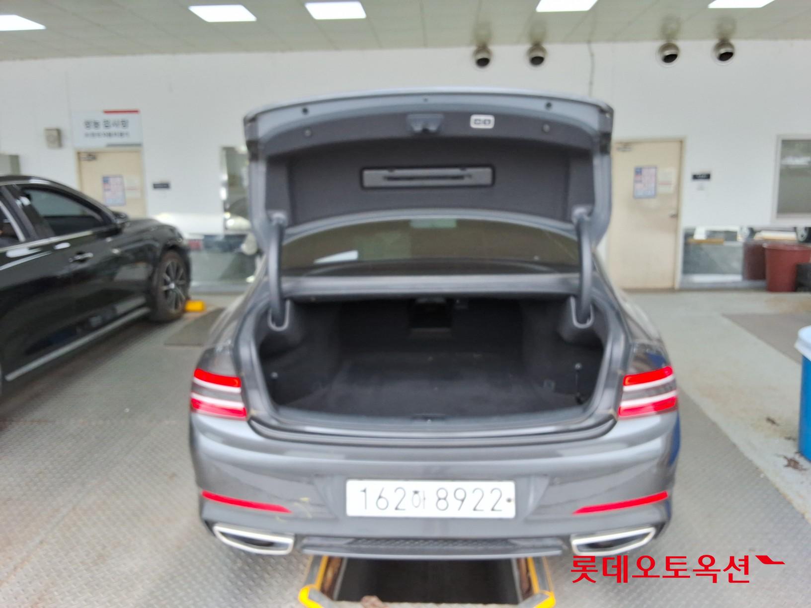 2021 - genesis g80