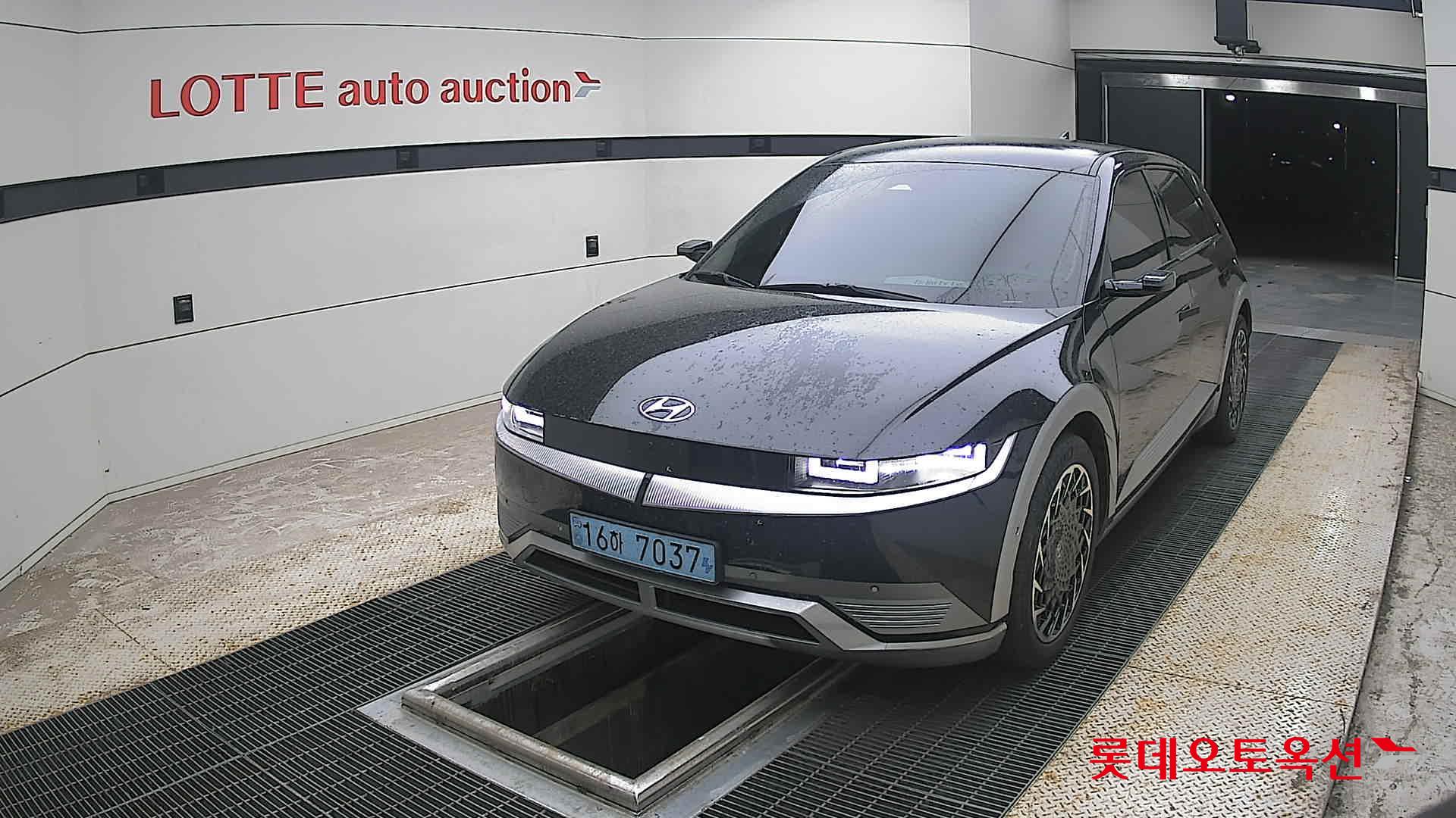 2022 - hyundai ioniq