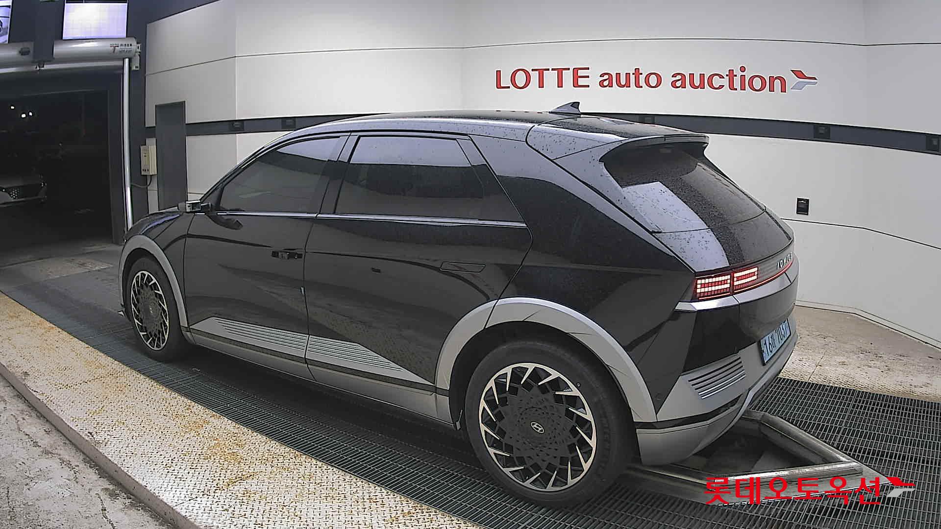 2022 - hyundai ioniq