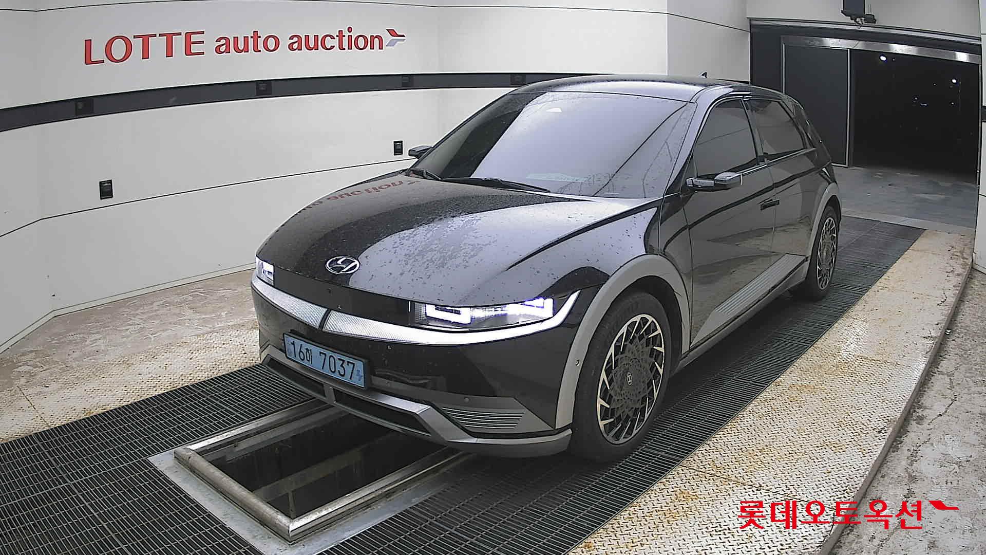 2022 - hyundai ioniq