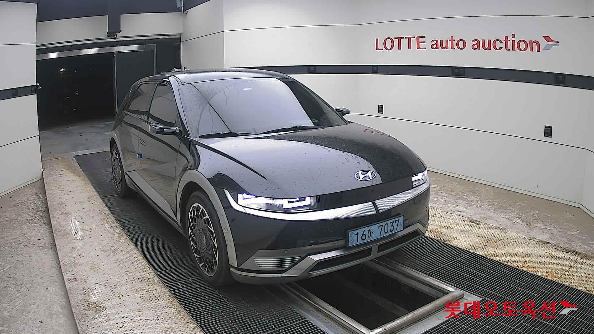 2022 - hyundai ioniq