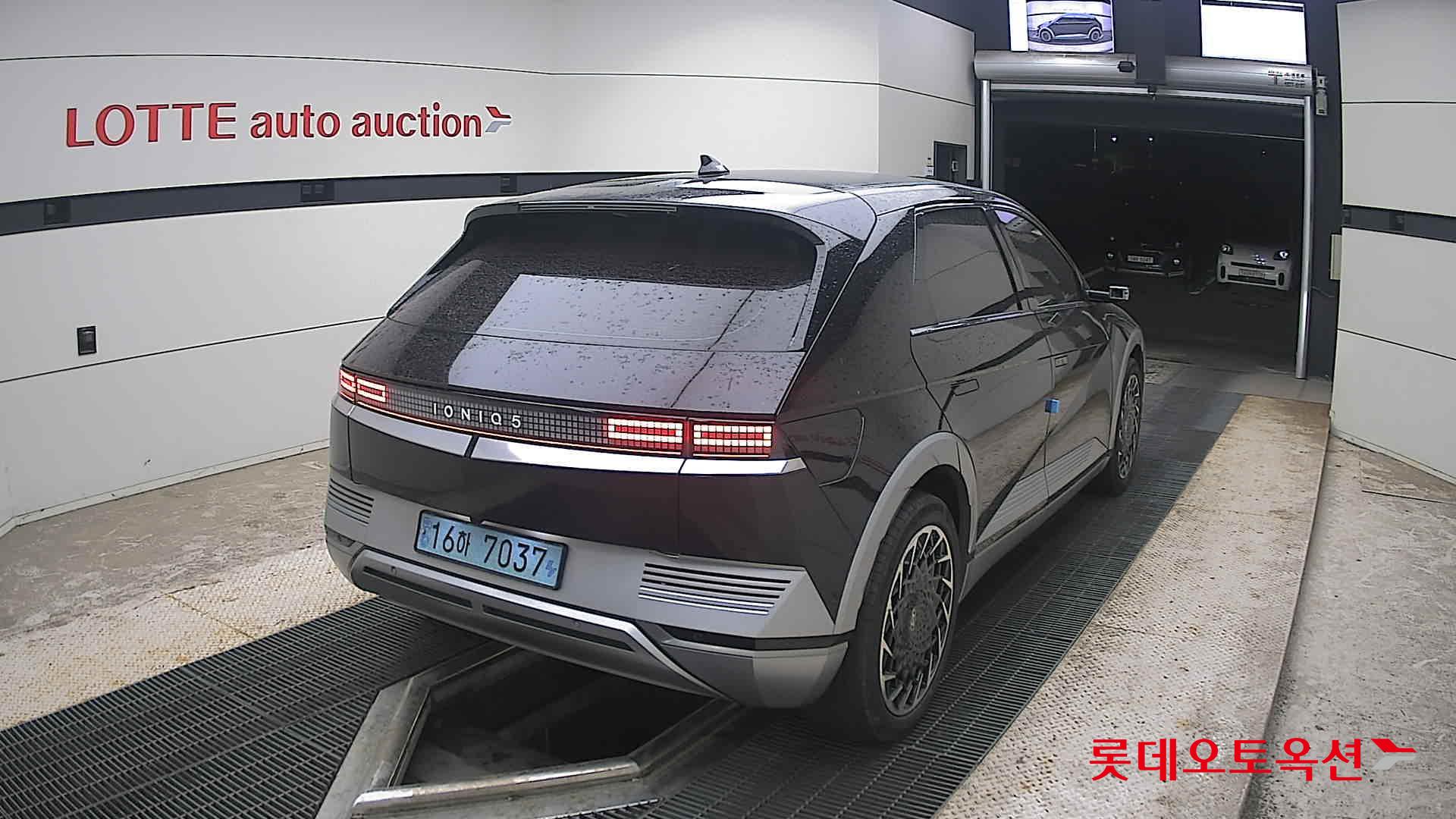 2022 - hyundai ioniq