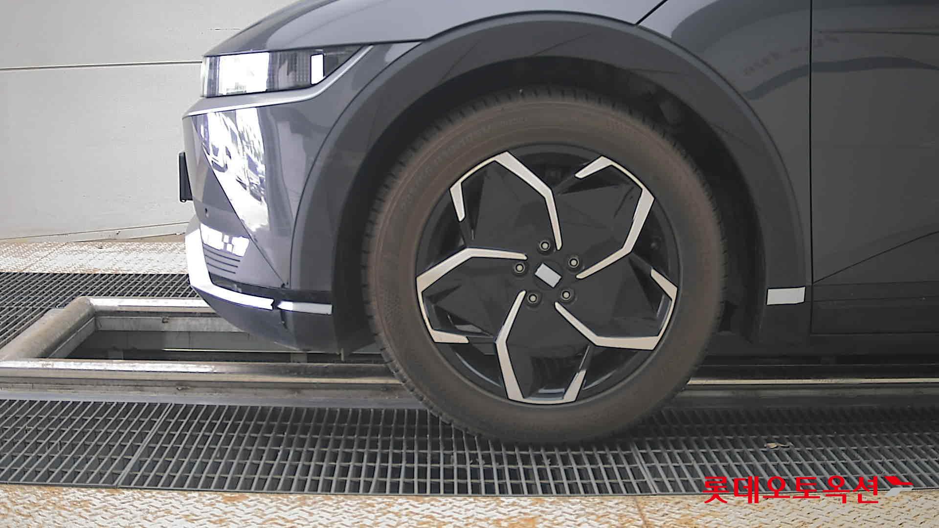 2023 - hyundai ioniq