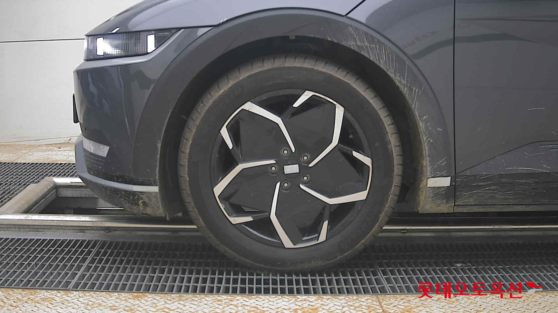 2023 - hyundai ioniq