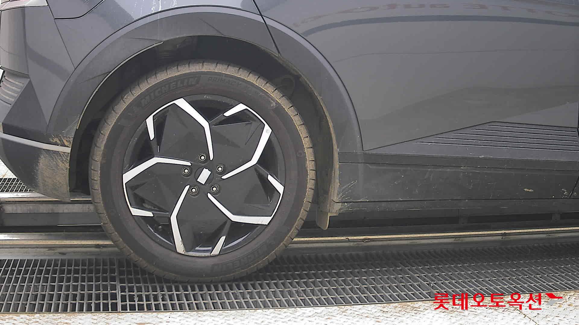 2023 - hyundai ioniq