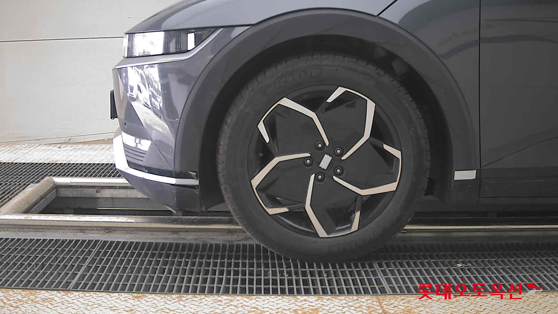 2023 - hyundai ioniq