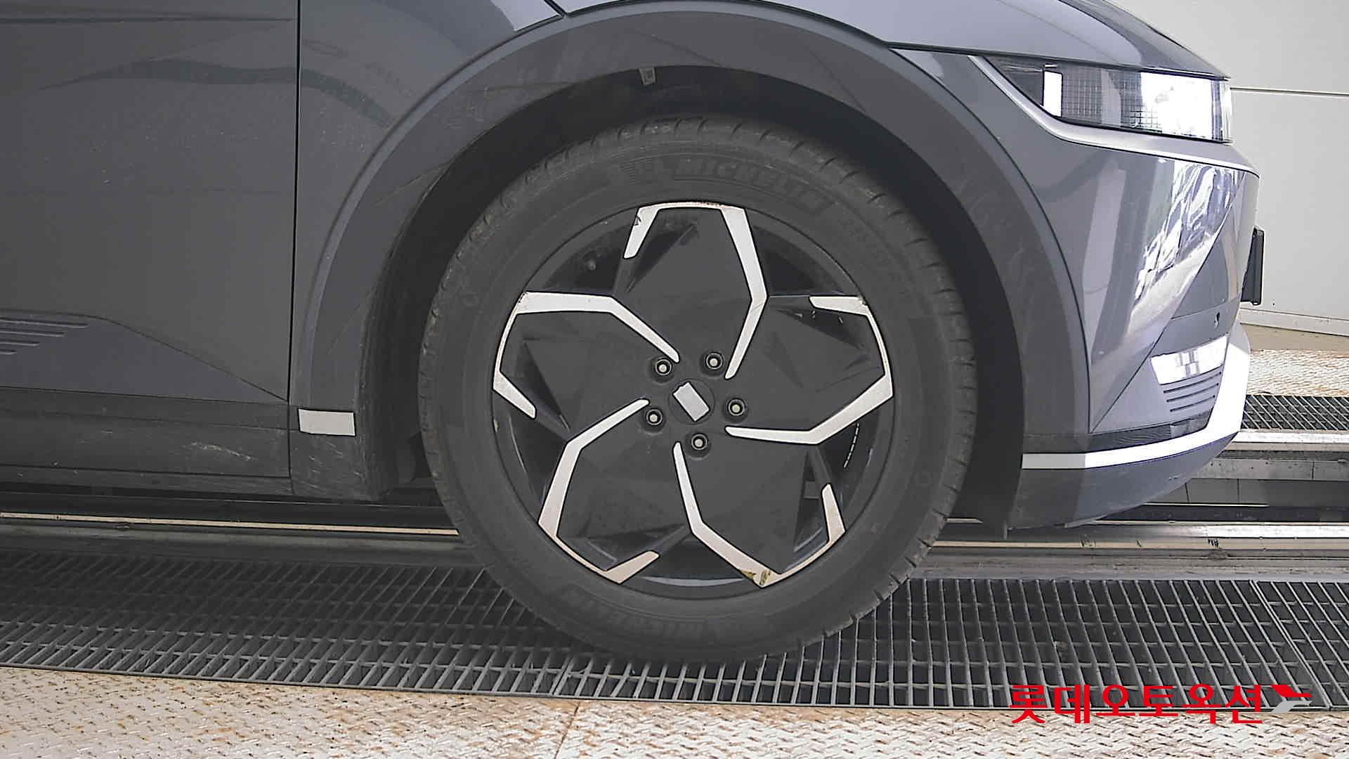 2023 - hyundai ioniq