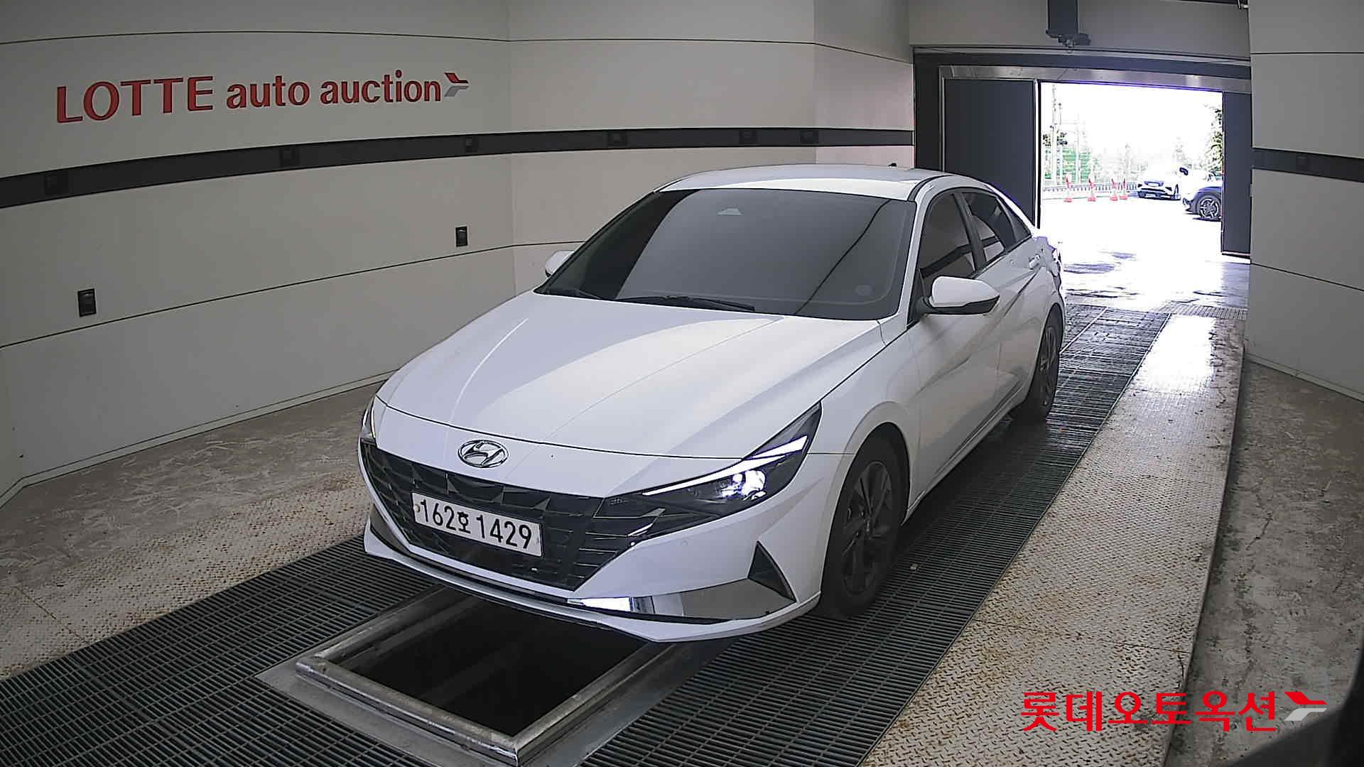 2021 - hyundai avante