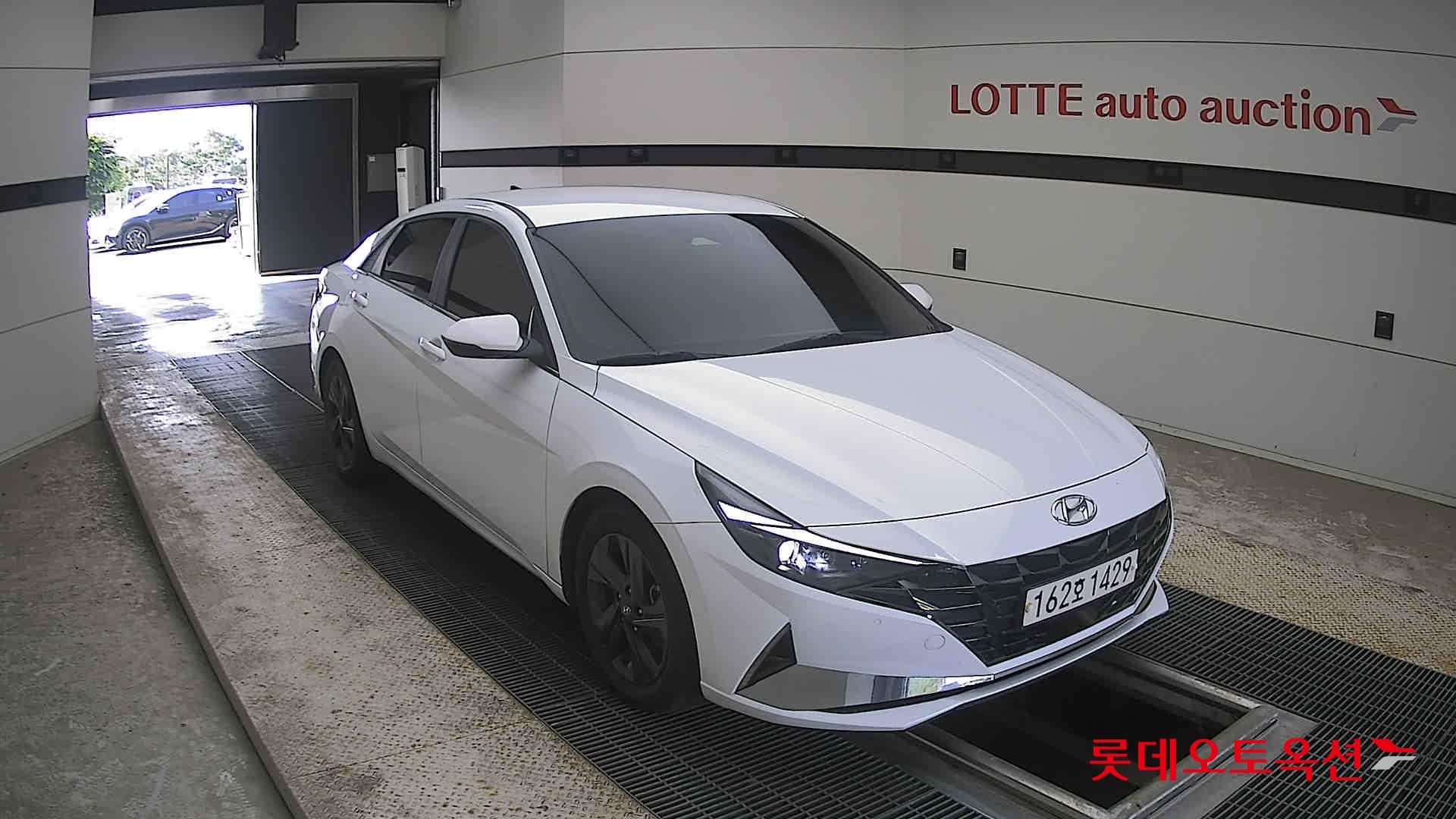 2021 - hyundai avante