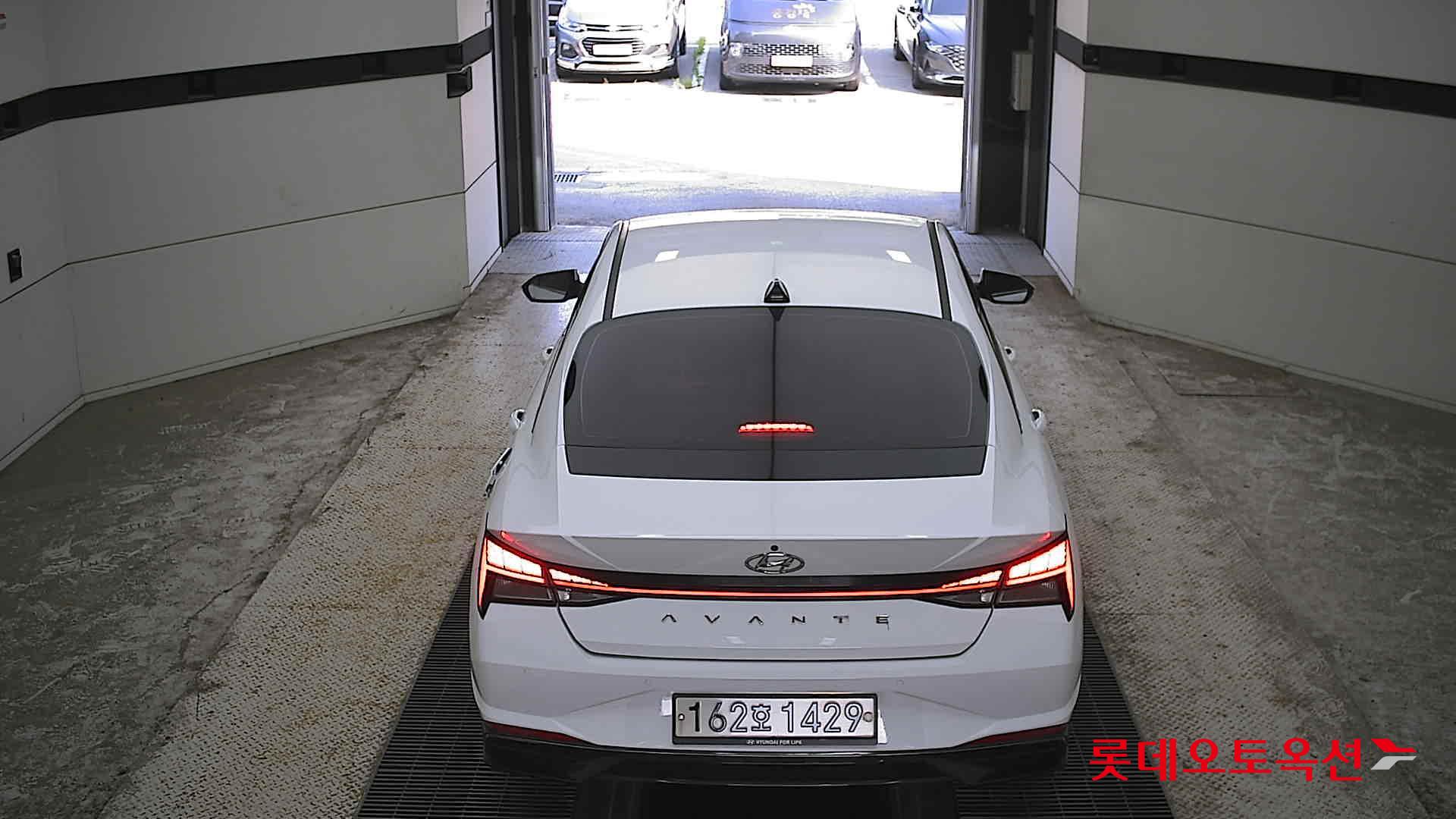 2021 - hyundai avante