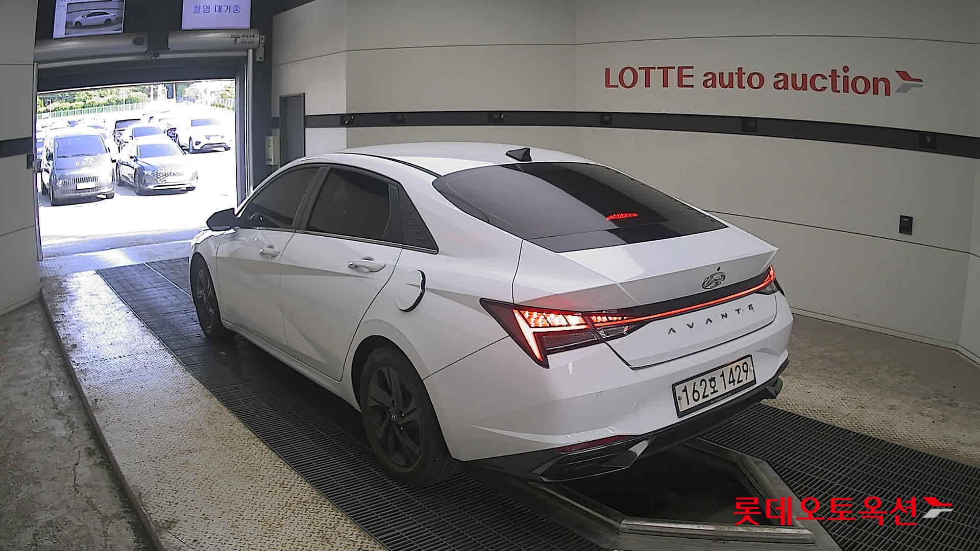 2021 - hyundai avante