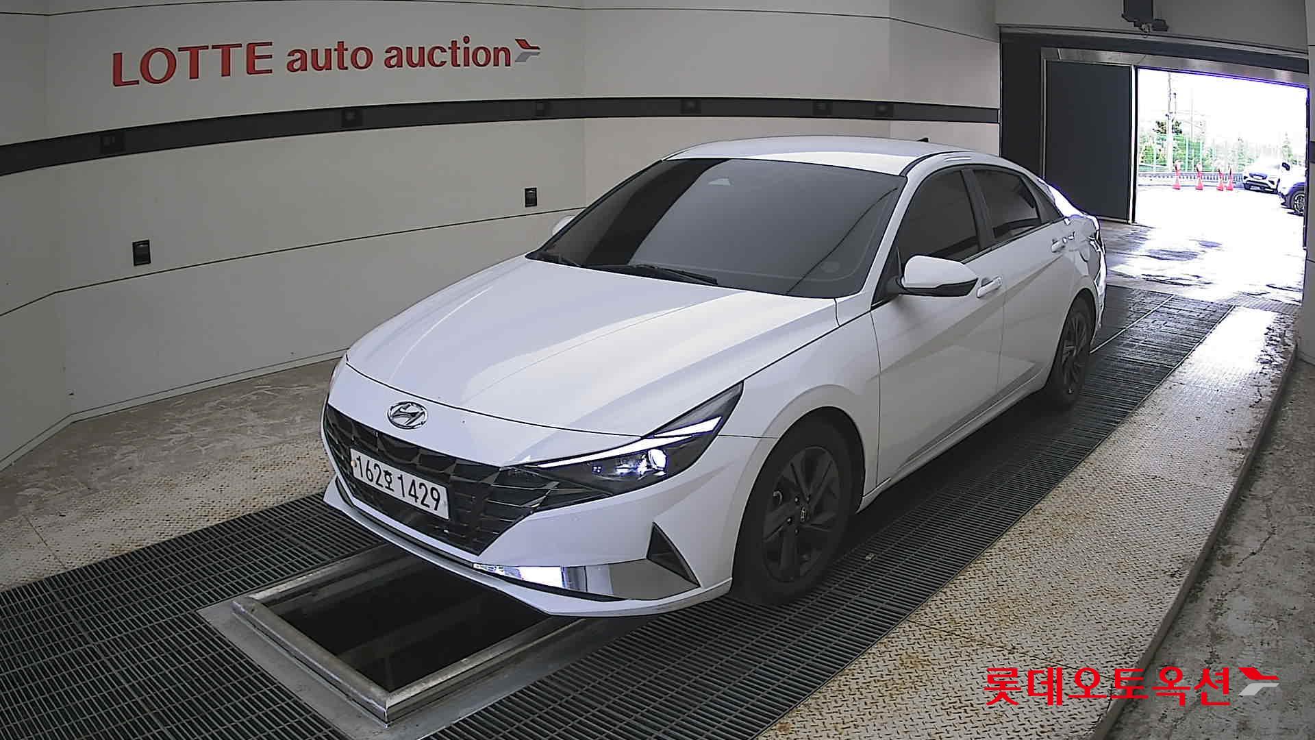 2021 - hyundai avante