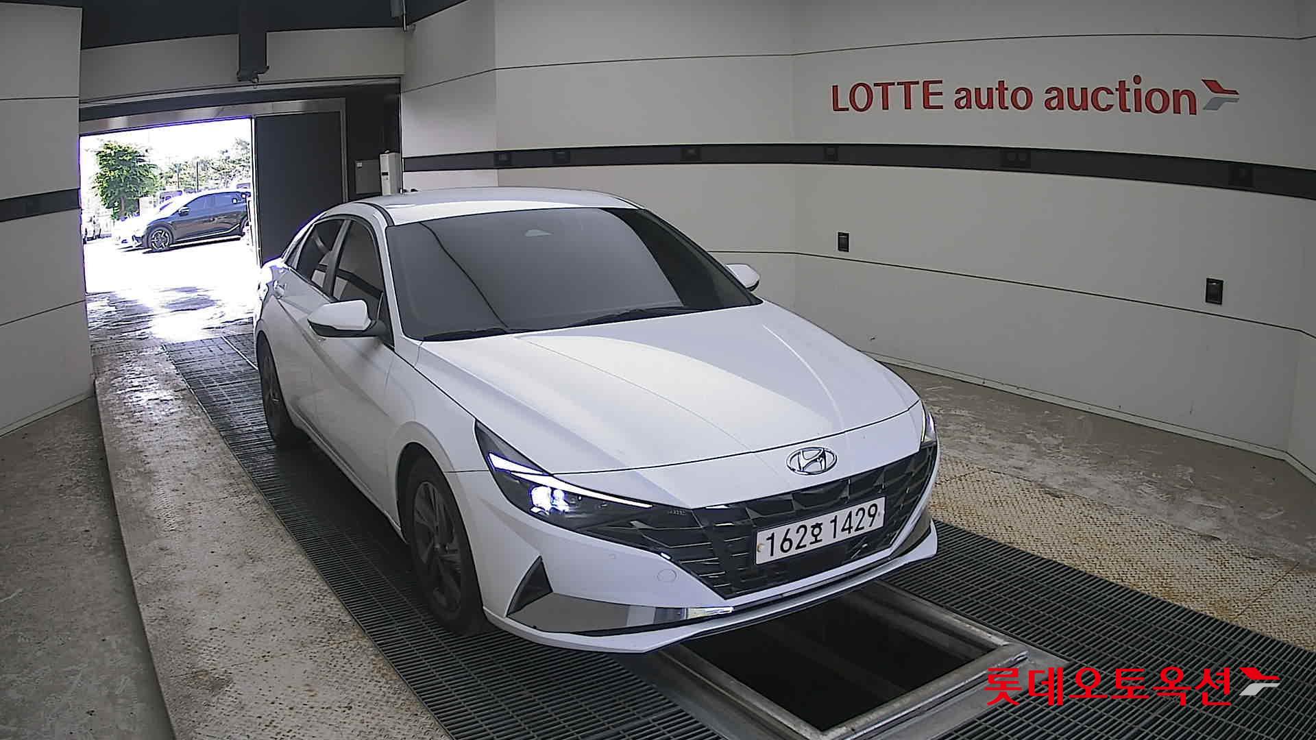 2021 - hyundai avante