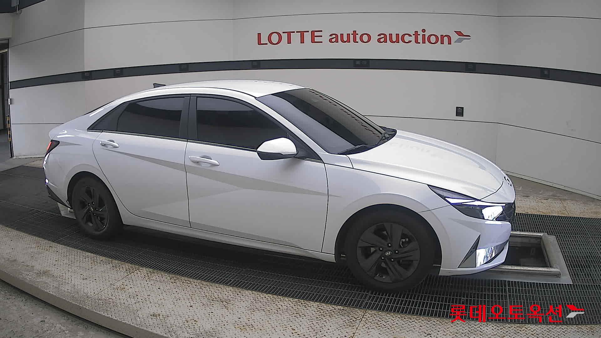 2021 - hyundai avante