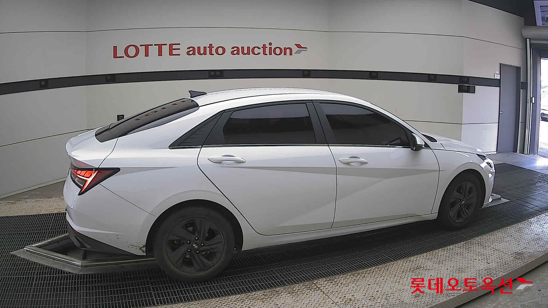 2021 - hyundai avante
