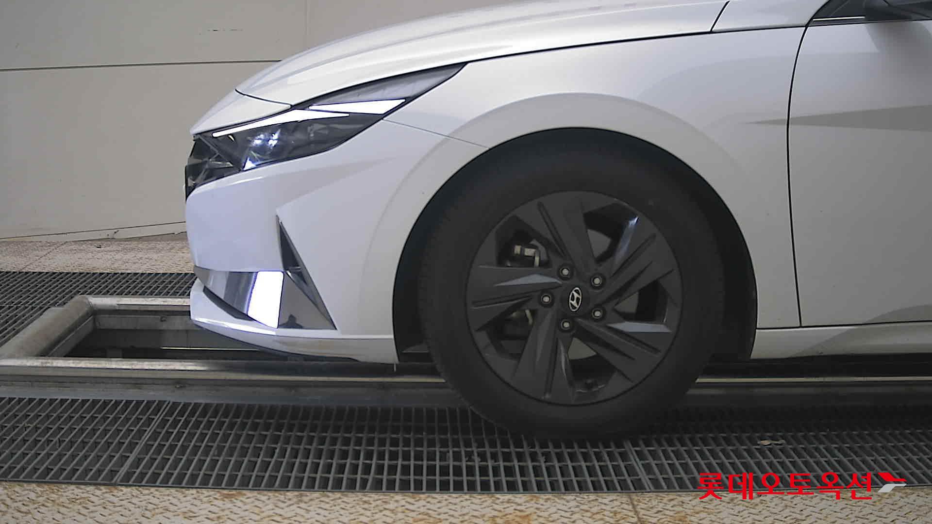 2021 - hyundai avante