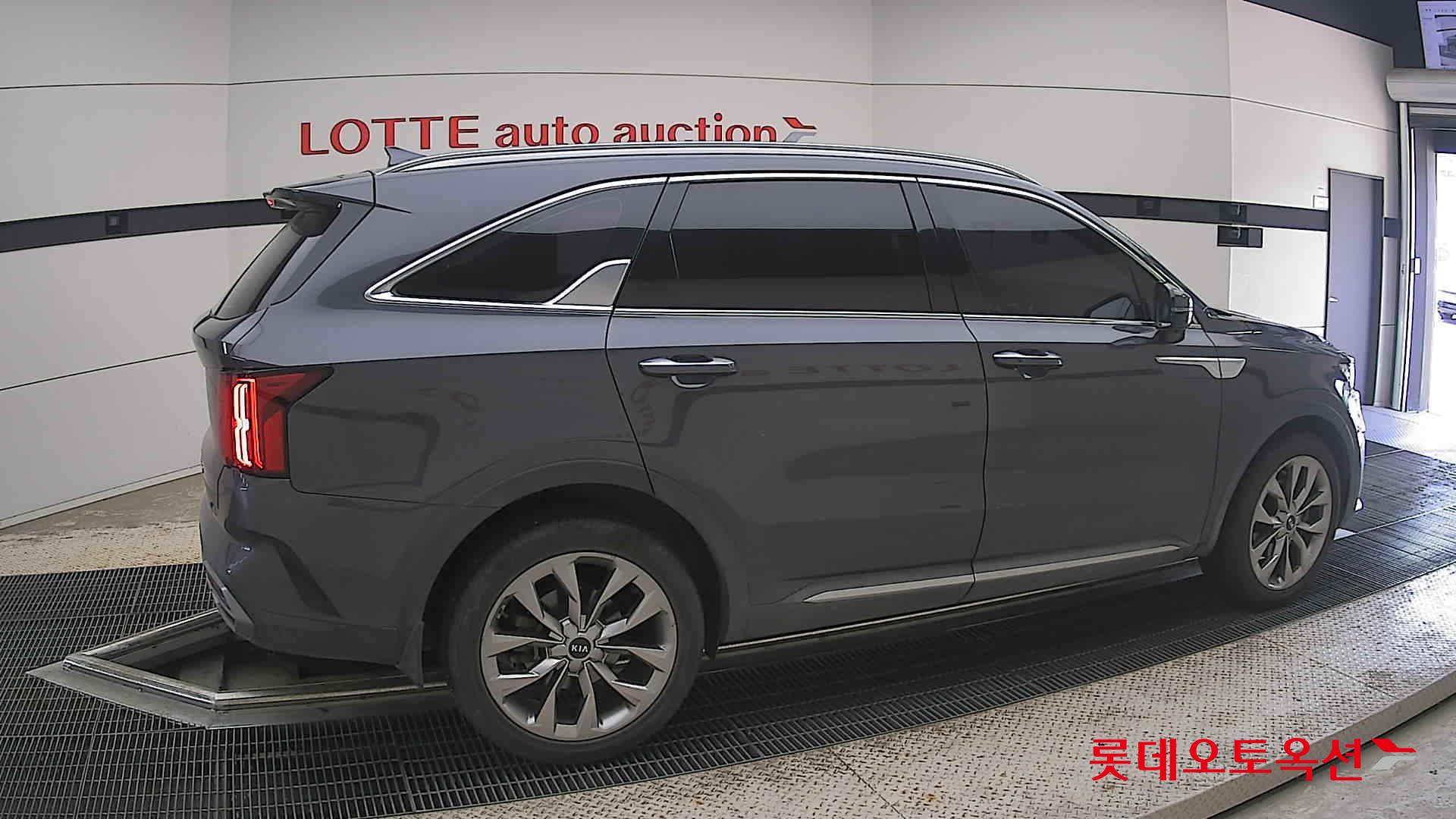2021 - kia sorento