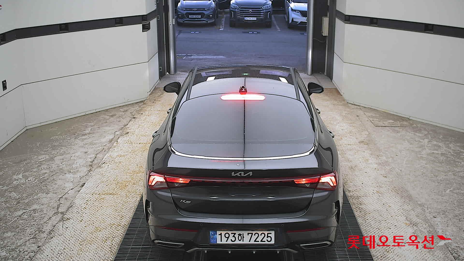 2022 - kia k5