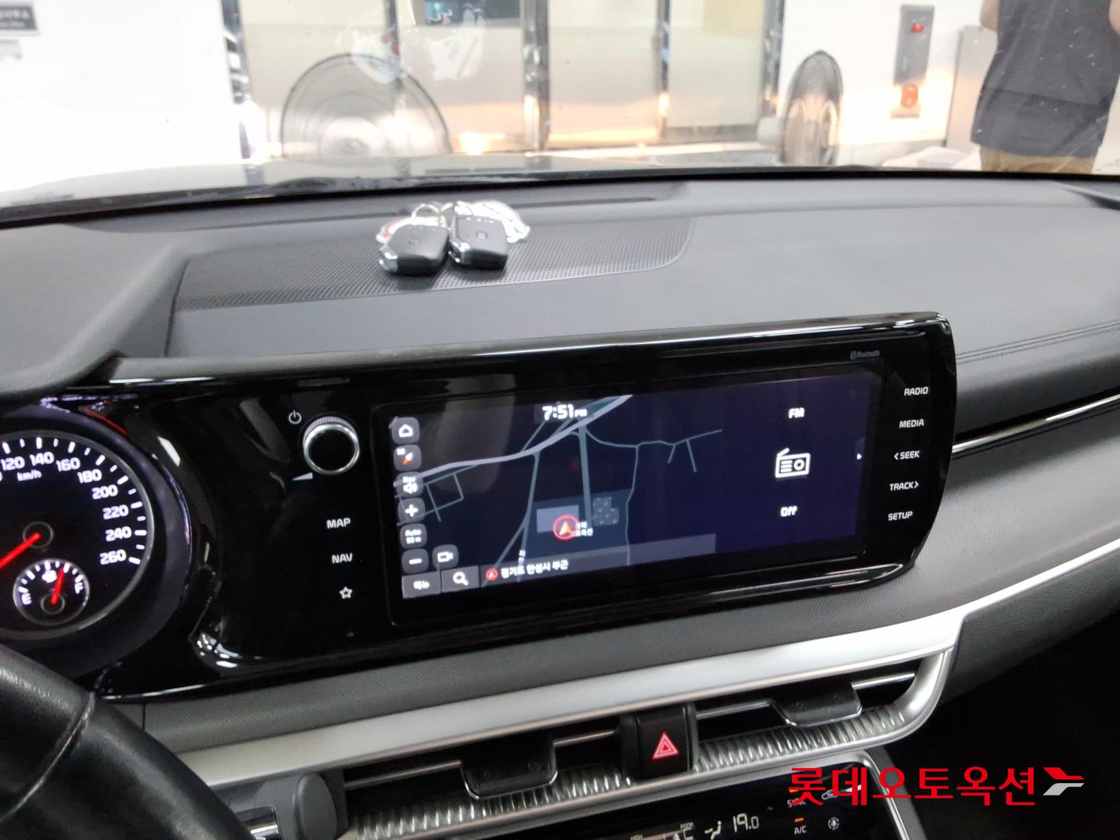 2022 - kia k5