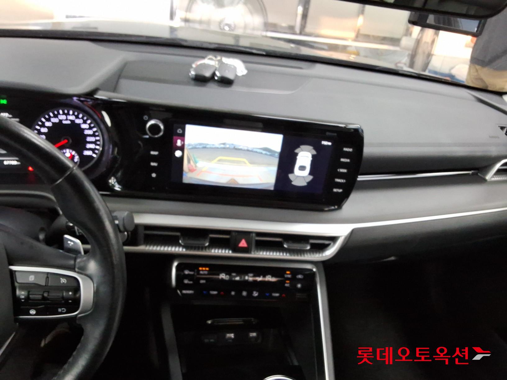 2022 - kia k5