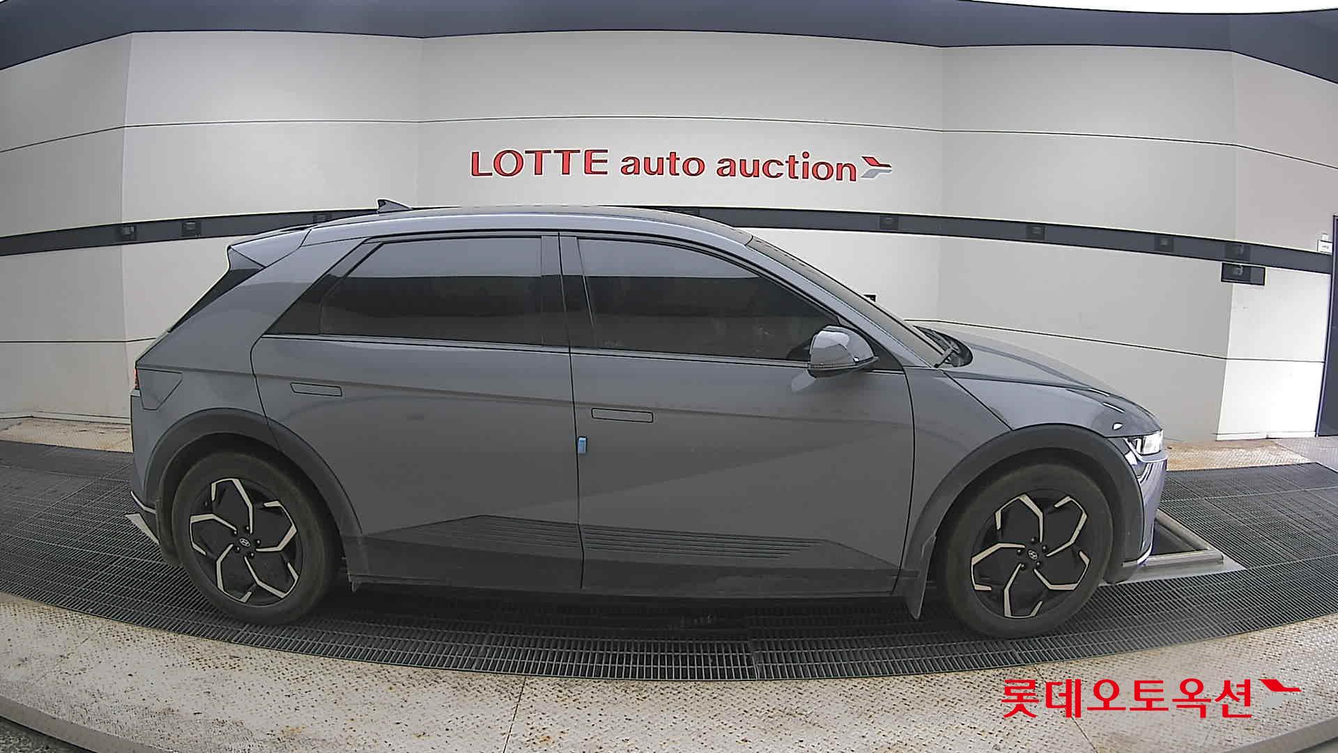 2022 - hyundai ioniq