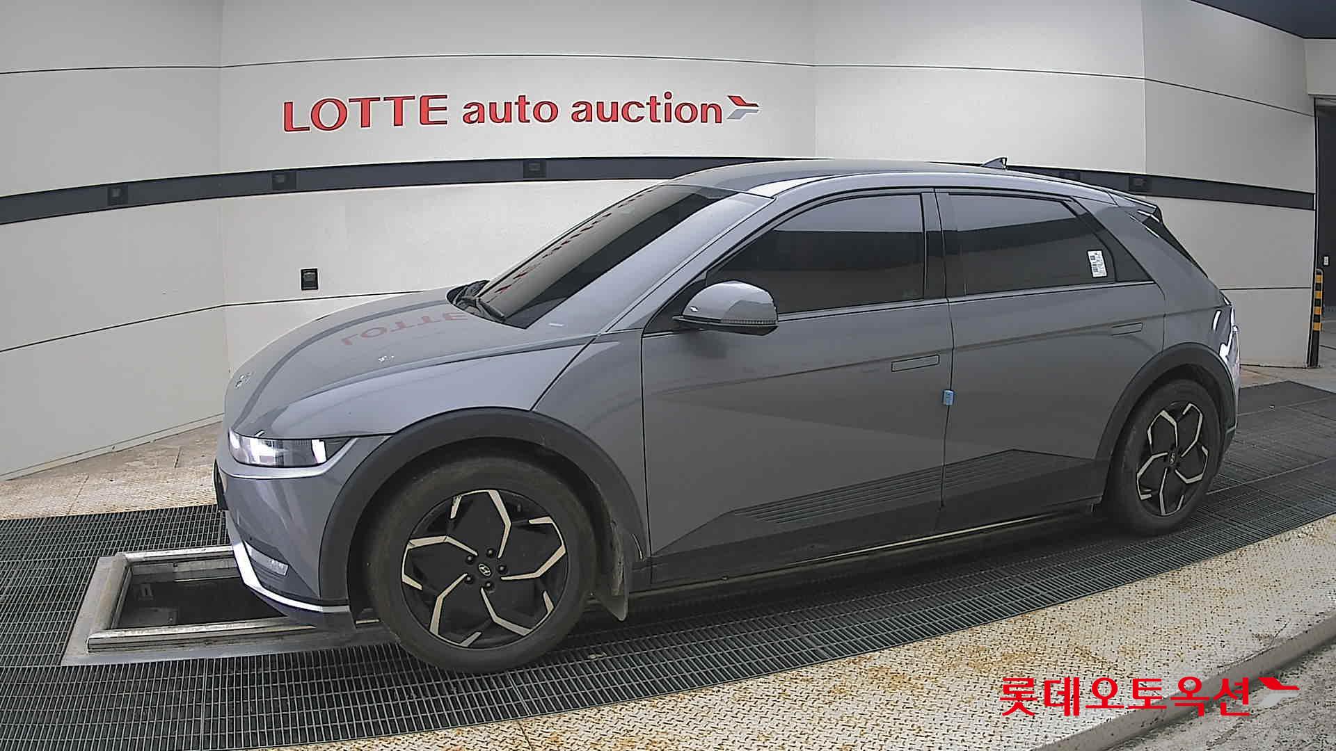 2022 - hyundai ioniq