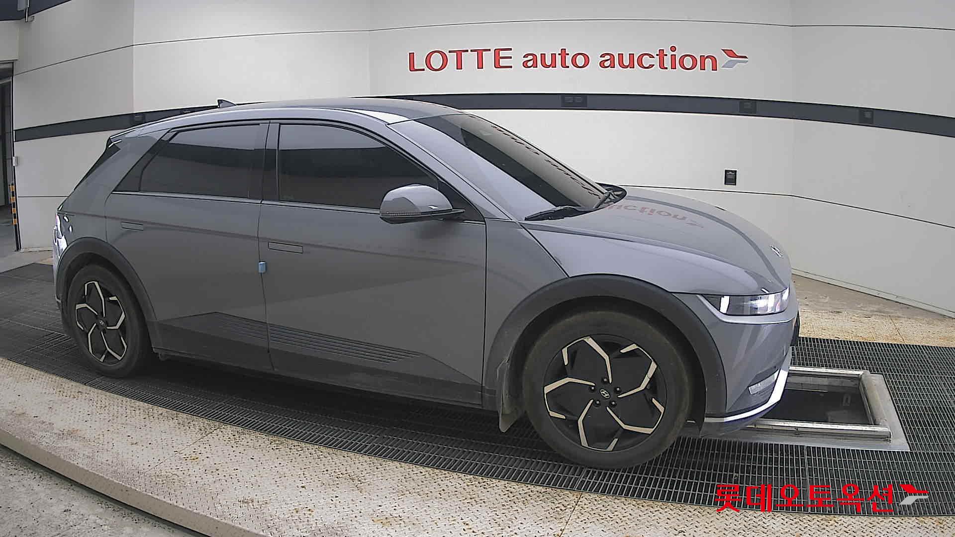 2022 - hyundai ioniq