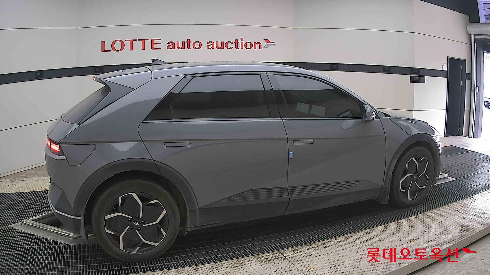 2022 - hyundai ioniq