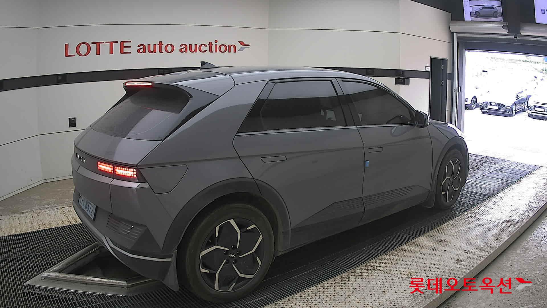 2022 - hyundai ioniq