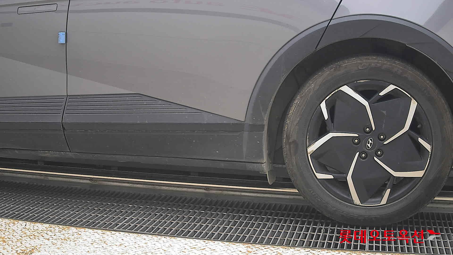 2022 - hyundai ioniq