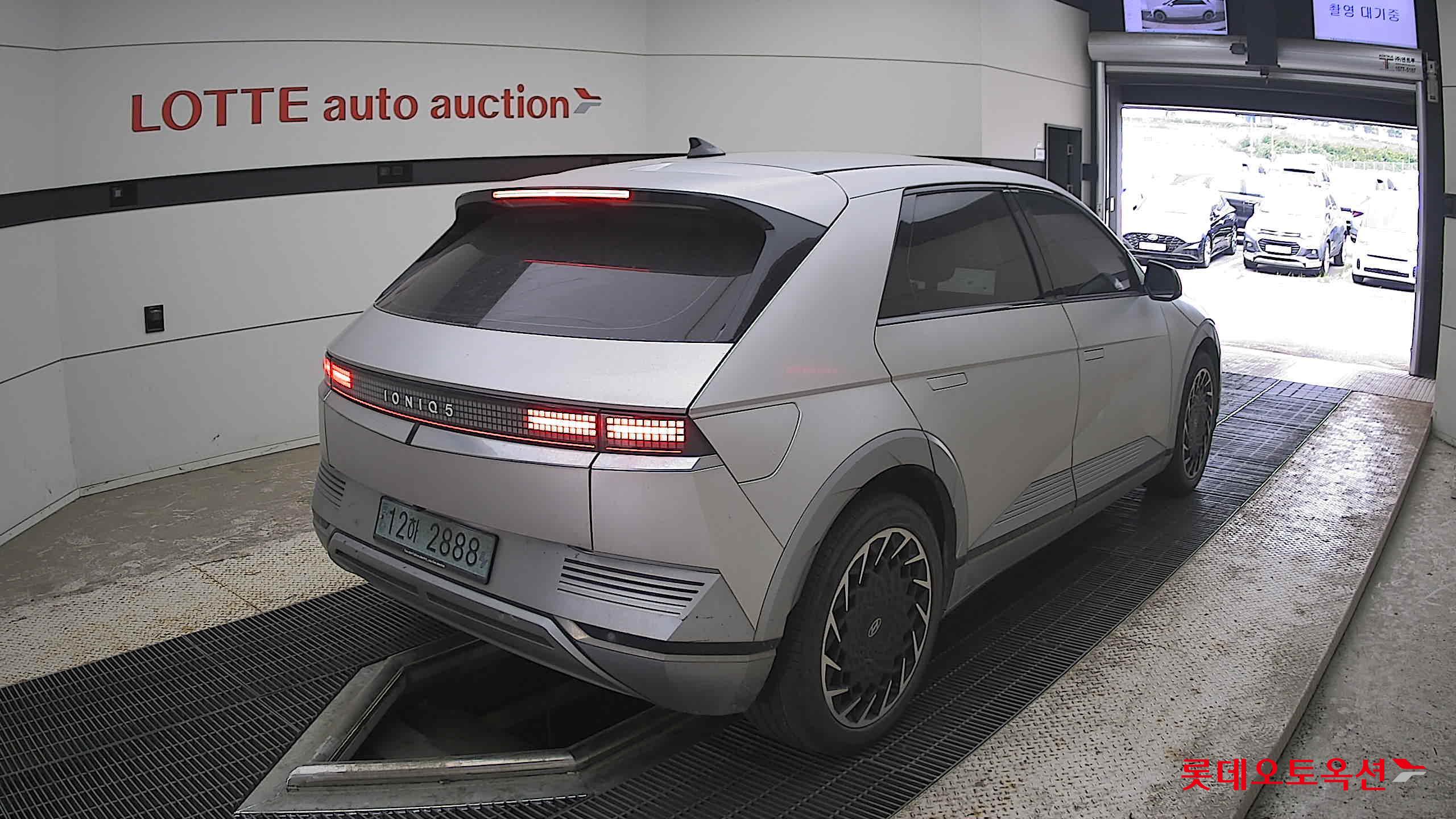 2022 - hyundai ioniq