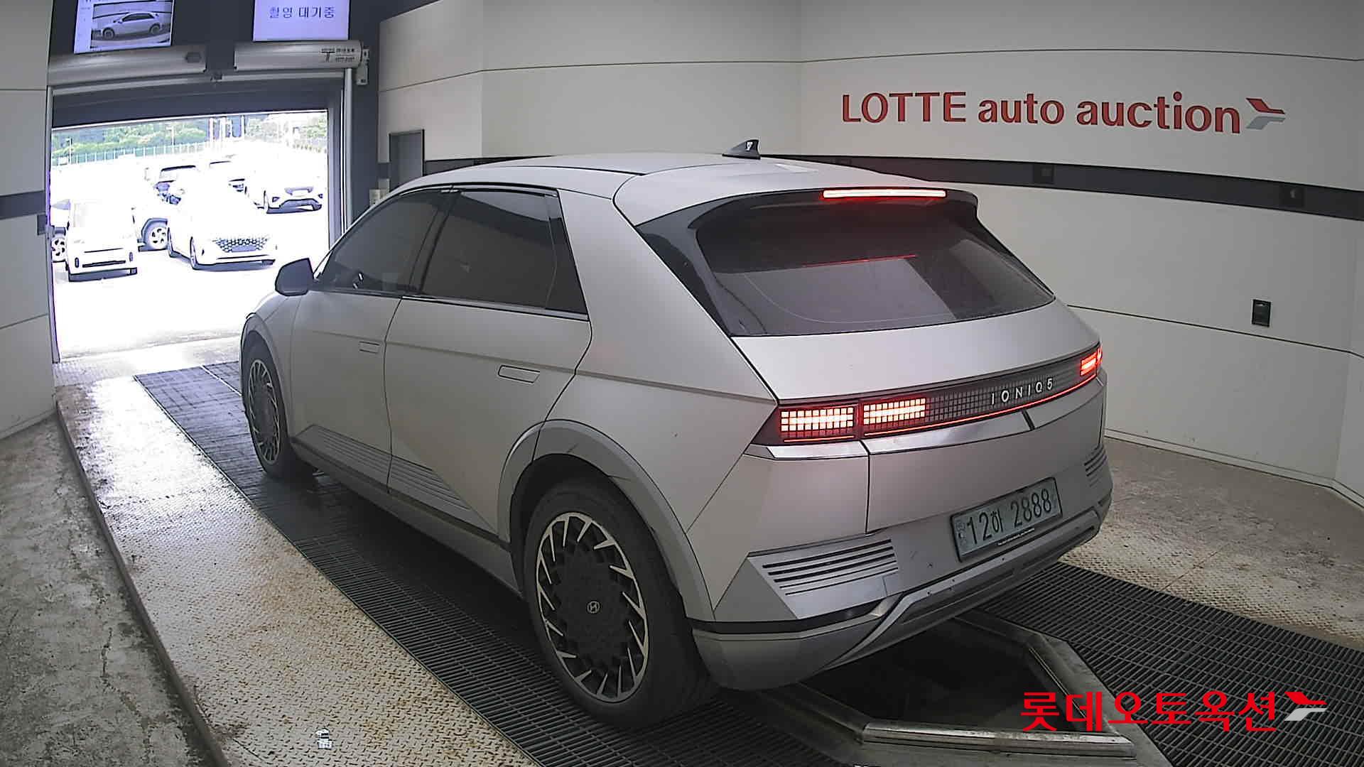 2022 - hyundai ioniq