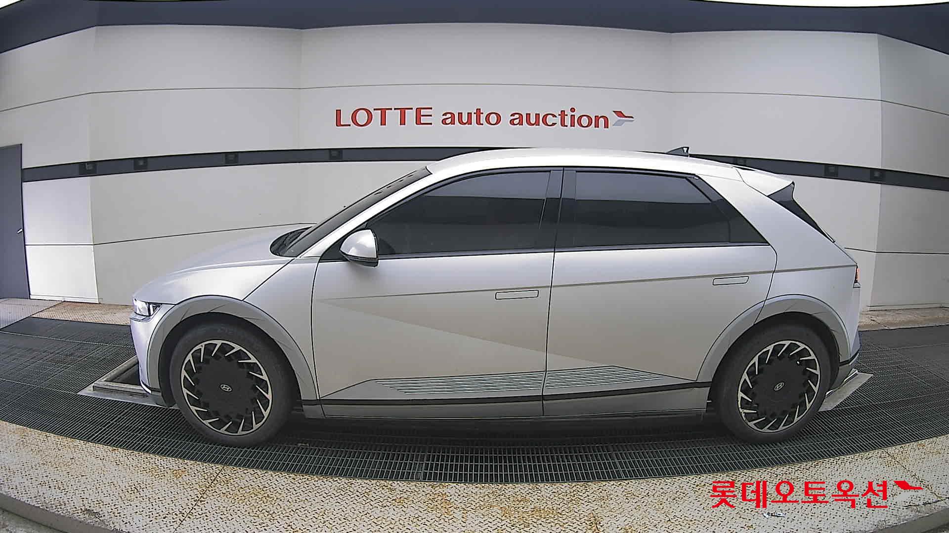 2022 - hyundai ioniq