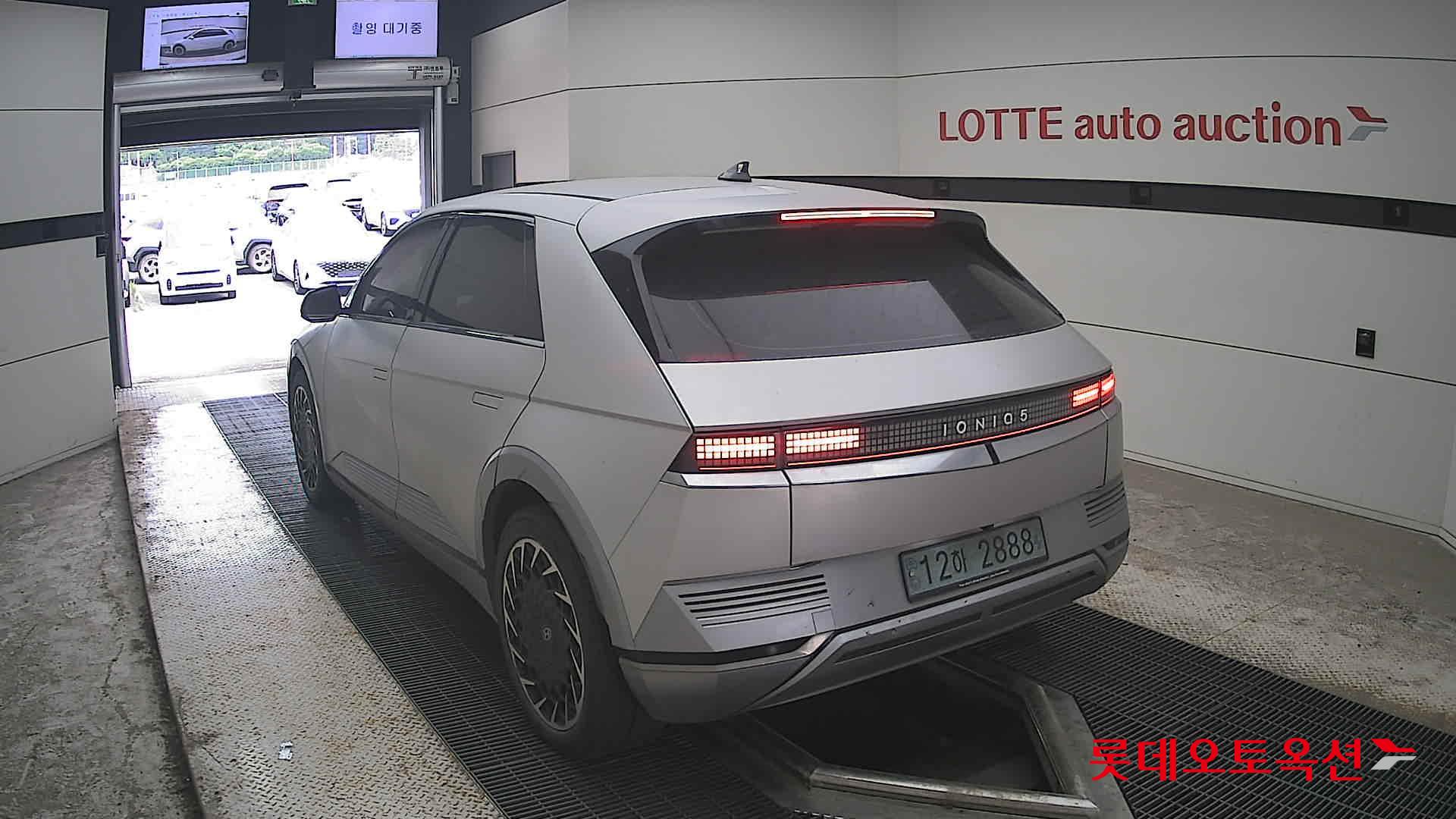 2022 - hyundai ioniq