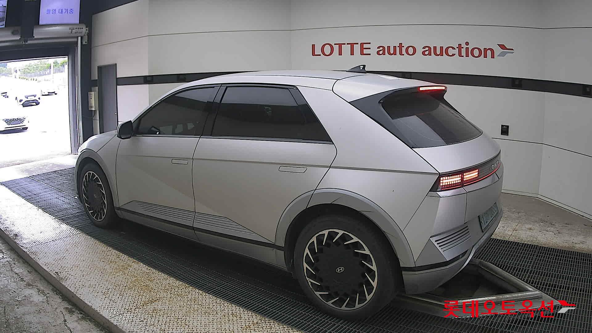 2022 - hyundai ioniq